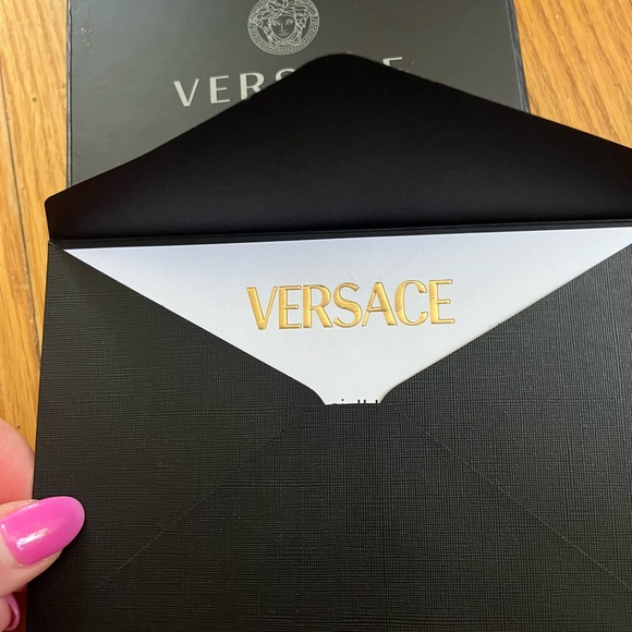 NWT Versace Floral Silhouette Silk Scarf Tie - Picture 6 of 9